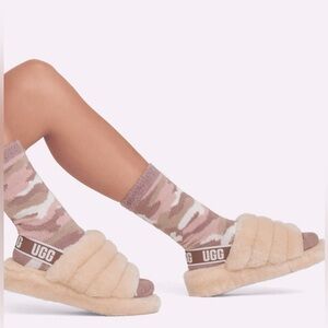 UGG women's fluff yeah slide